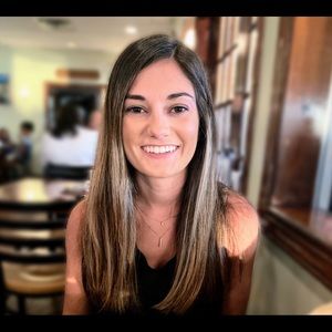 Meet your Posher, Danielle